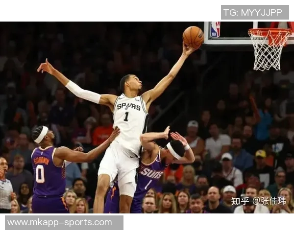 文班亚马首节表现不佳4次失误被断球反击仅得7分4篮板2助攻 文班亚马首节表现不佳4次失误被断球反击仅得7分4篮板2助攻