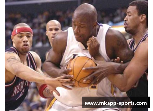 NBA球员体能训练揭秘：如何在高强度比赛中保持巅峰状态