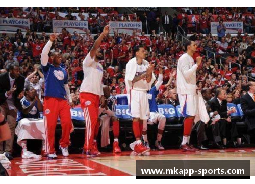 NBA替补球员的庆祝风采：独特的光芒和团队荣誉