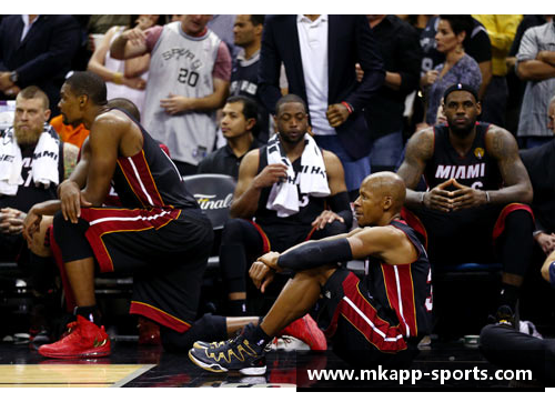 NBA现场盛况：明星球员争夺战与激烈比赛瞬间揭秘